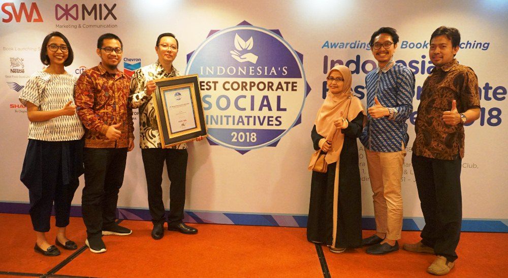 SHARP Solar Panel Project Raih Prestasi; Indonesia’s Best Corporate Social Initiatives 2018
