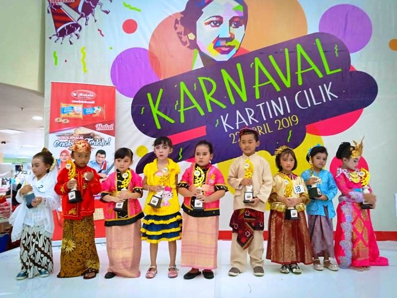 Kokola Adakan Karnaval dan Lomba; Rayakan Hari Kartini