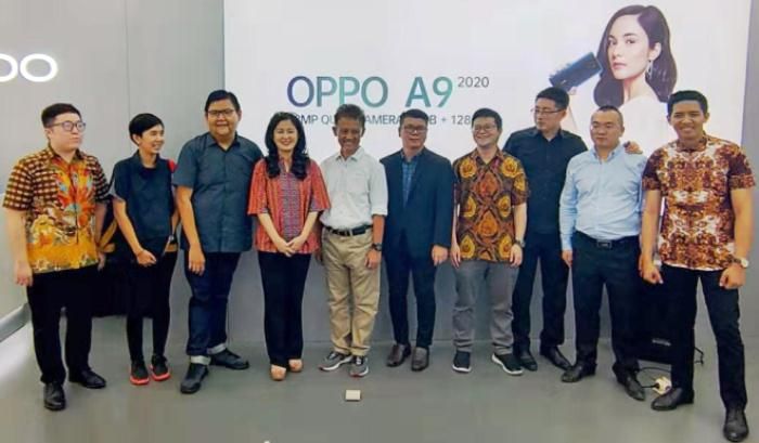 OPPO Gandeng Global Teleshop; Buka Toko Konsep Baru di Surabaya