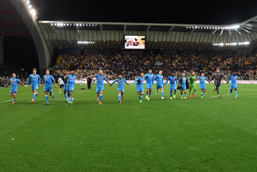 Bertandang ke Kandang Udinese, Napoli Menang Telak 4-0