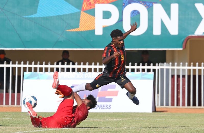 PON XX Papua 2021: Tim Sepakbola Jatim Kalahkan Jabar, Papua Libas Sumut 7. 