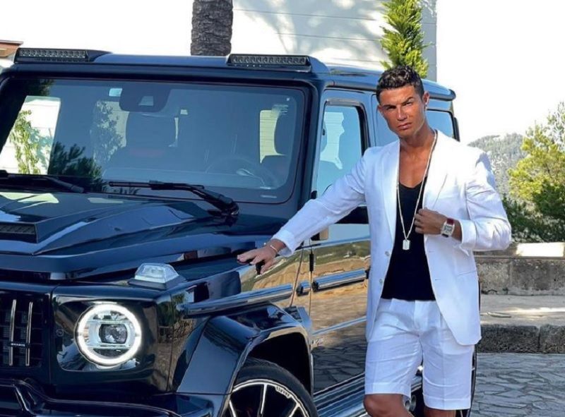 Christiano Ronaldo Tambah Koleksi Mobil Mewahnya!