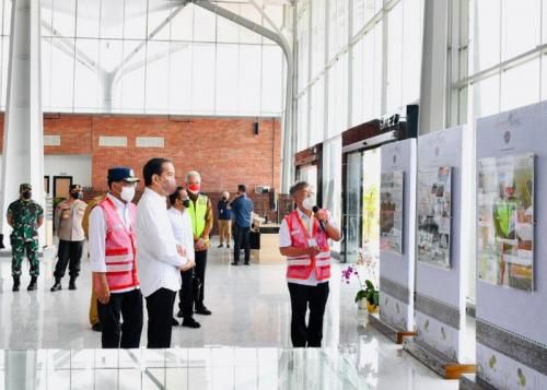  Presiden Jokowi Sanjung Desain Bandara Ngloram Blora  