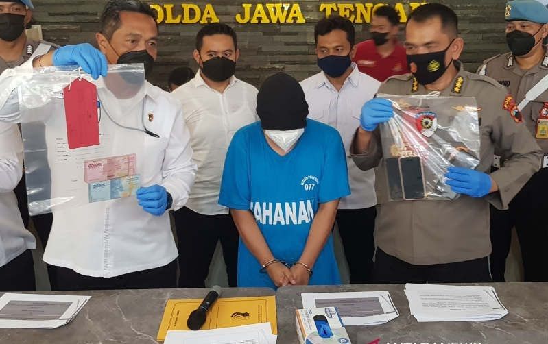 Selebgram TE Ditangkap di Semarang Akibat Kasus Prostitusi Online
