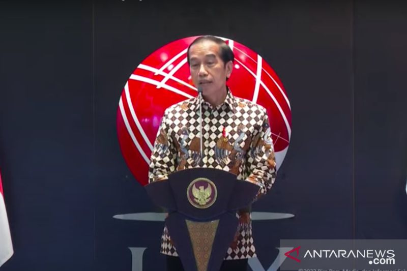 Presiden Jokowi Minta Tantangan Ekonomi 2022 Dihadapi Bersama
