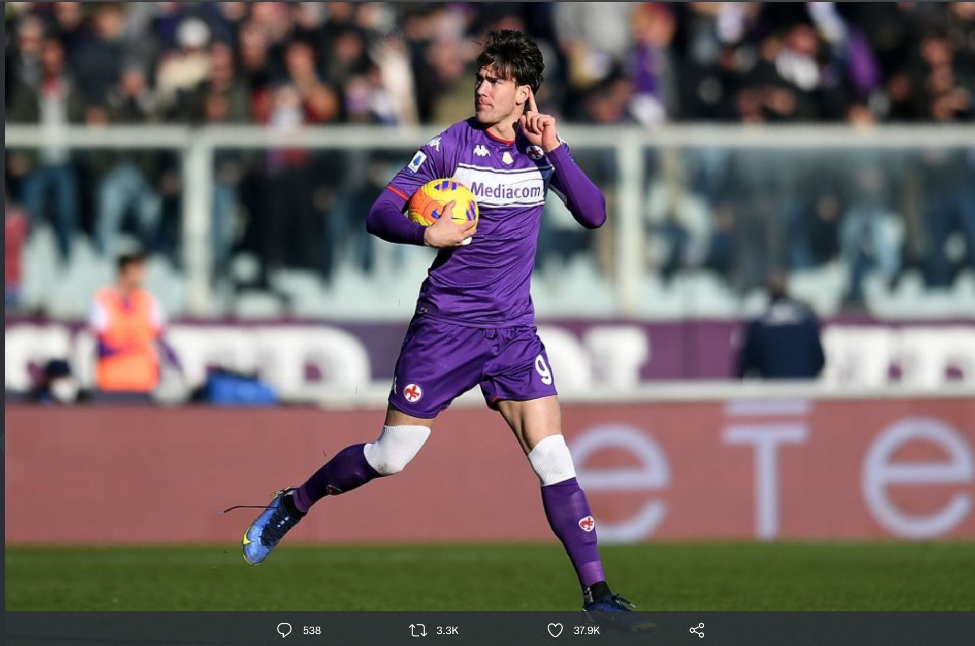 Transfer Dusan Vlahovic ke Arsenal: Fiorentina Mau, Sang Pemain Ogah