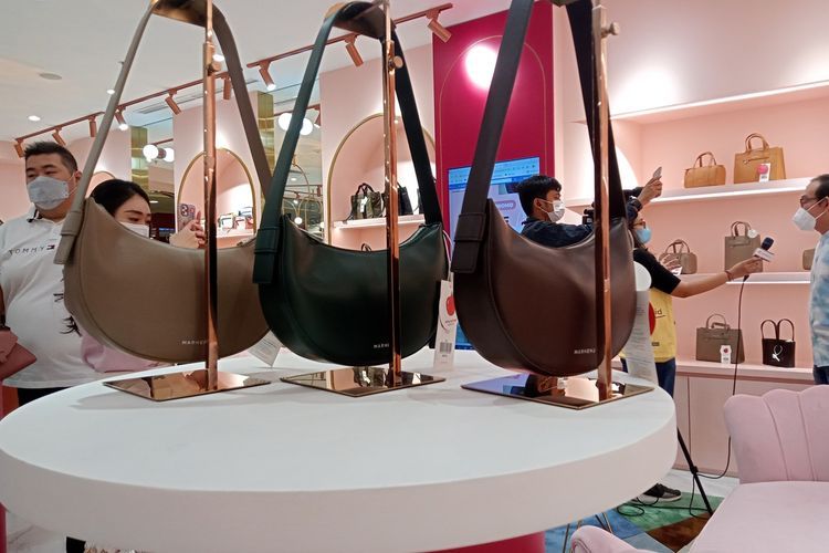 Produk Tas Korea “Marhen J” Buka Store Pertama di Central Park Mall 