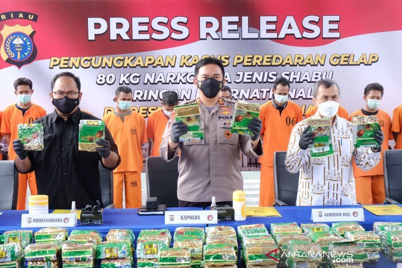 Polda Riau Gagalkan Penyelundupan 80 kg Sabu dari Malaysia