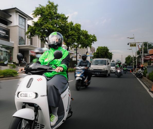 Electrum Berkolaborasi dengan Gogoro; Kembangkan Ekosistem Kendaraan Listrik di Indonesia