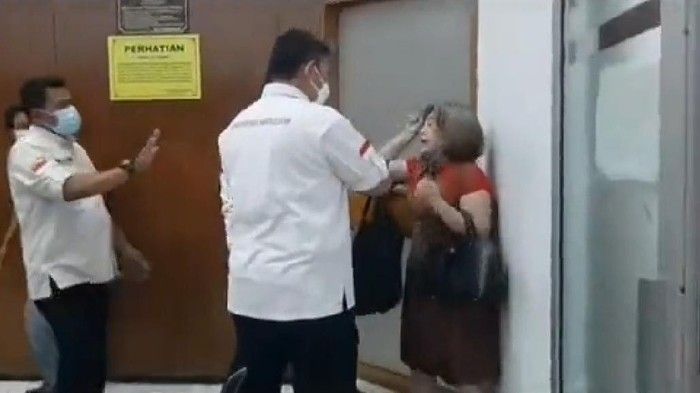 Klarifikasi PN Jaksel Terkait Video Viral Ibu-ibu Diminta Keluar dari Ruang Sidang