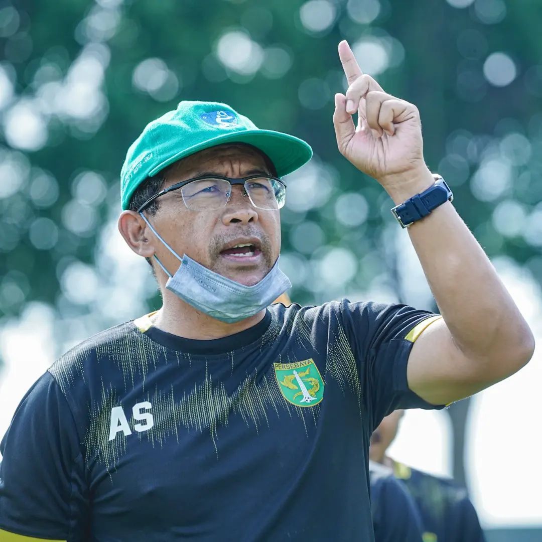 Aji Santoso Ungkapkan Penyebab Timnya Kalah dalam Laga Melawan PSIS Semarang 