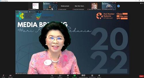 Hari Kanker Sedunia : Linda Agum Gumelar  Bersama YKPI Gencar Lakukan Sosialisasi Deteksi Dini Kanker Payudara!   