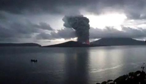 PVMBG : Gunung Anak Krakatau Kembali Erupsi