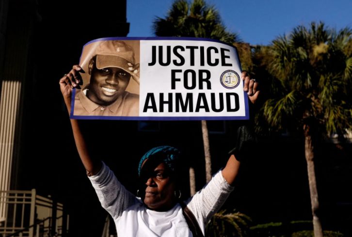 Hukuman Maksimal untuk Pembunuh Ahmaud Arbery