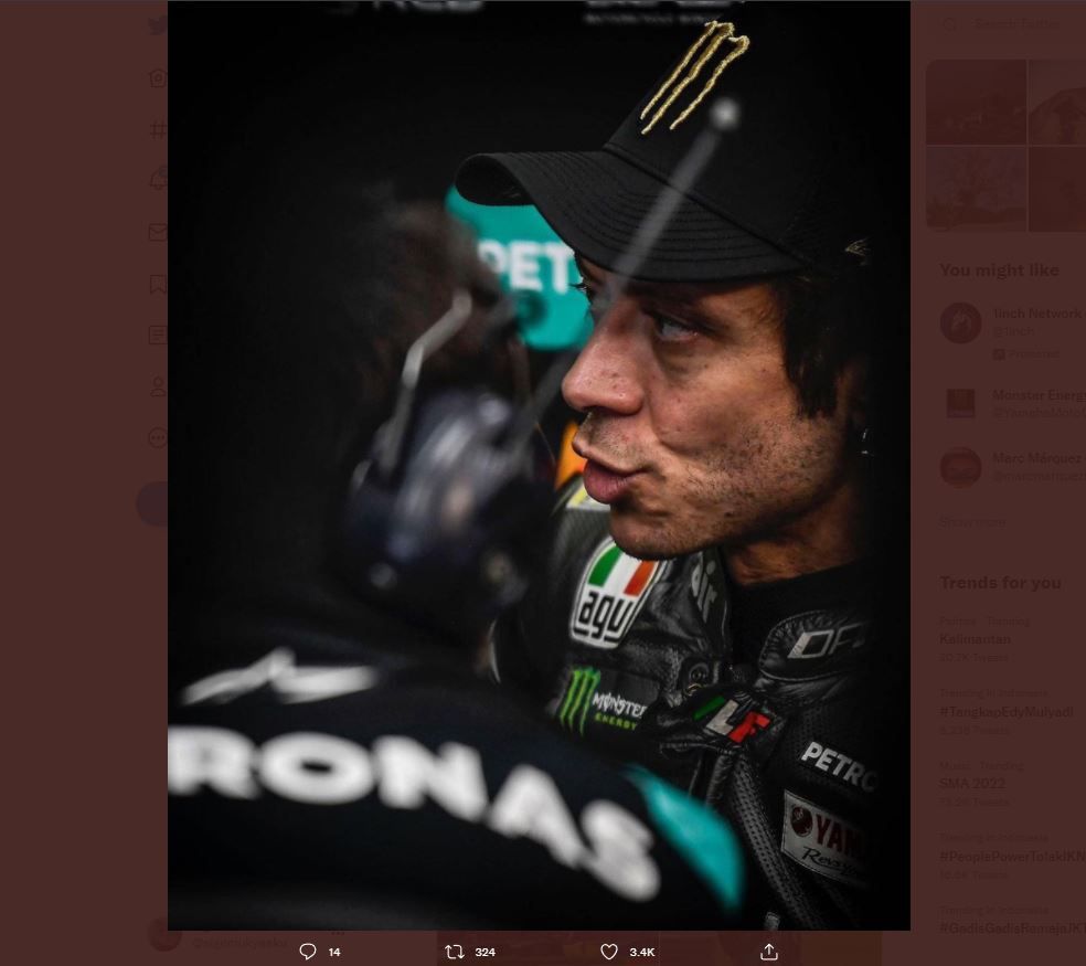 Valentino Rossi Penasaran dengan Aksi Mooney VR46 di MotoGP