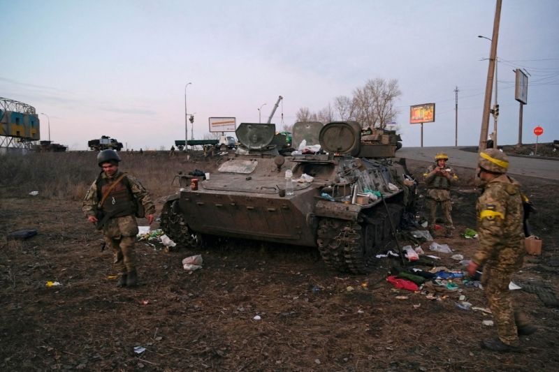 Utamakan Keselamatan, Ketua Komisi I DPR RI Ingin WNI di Ukraina Segera Dievakuasi