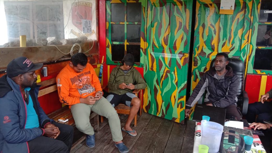 Kopasus TNI AD Amankan Aggota Front Politik Klandestin Teroris KKB Papua Wilayah Sinak