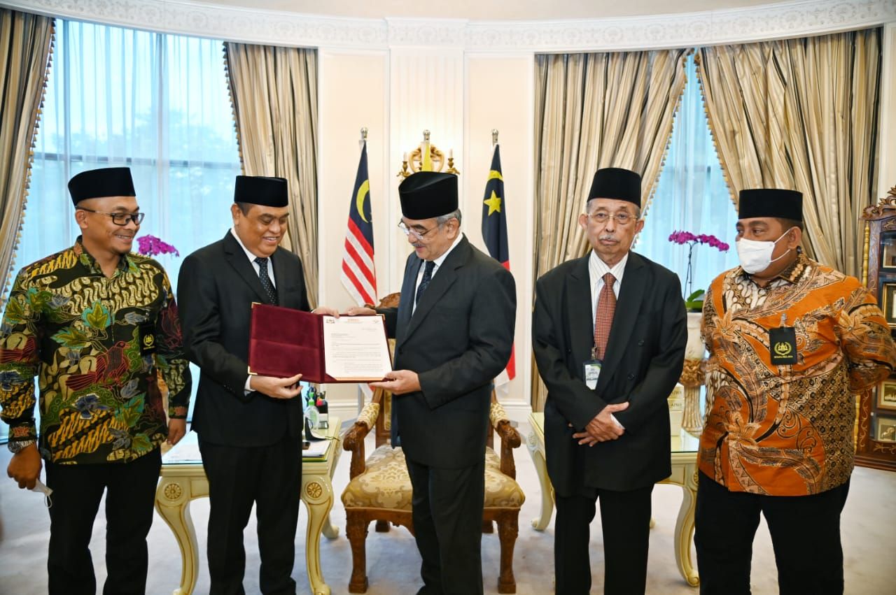 Syafruddin Dikukuhkan Menjadi Wakil Presiden Dunia Islam Dunia Melayu
