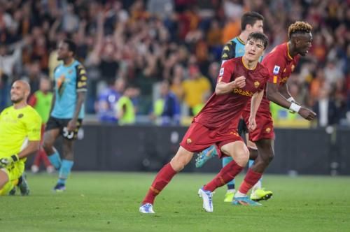 Liga Italia Semalam : AS Roma ditahan Imbang Venezia 1-1