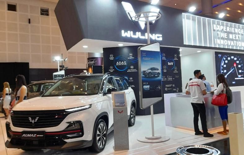 Wuling Hadirkan Lini Produk yang Dilengkapi Beragam Inovasi Modern di IIMS Surabaya 2022