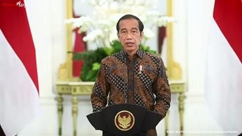 Presiden Jokowi Menelan PP Pelarangan Direksi BUMN Terjun ke Politik