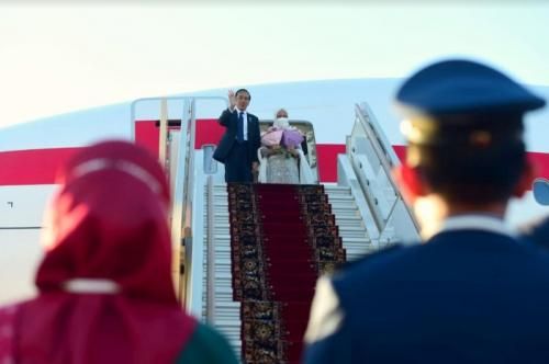 Dari Moscow Usai Bertemu Putin, Presiden Jokowi Bertolak ke Abu Dhabi