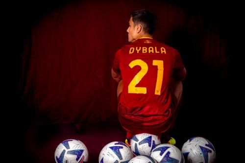 Paulo Dybala Resmi Menyebrang ke AS Roma