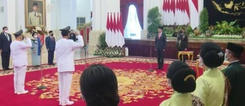Presiden Jokowi Lantik Sultan Hamengku Bubuwo X dan KGPAA Paku Alam X sebagai Gubernur dan Wakil Gubernur DI Yogyakarta Periode 2022-2027