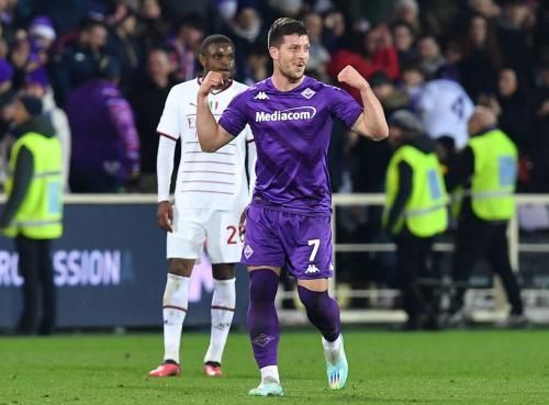 Liga Italia 2022/2023: Fiorentina Bungkam AC Milan 2-1 