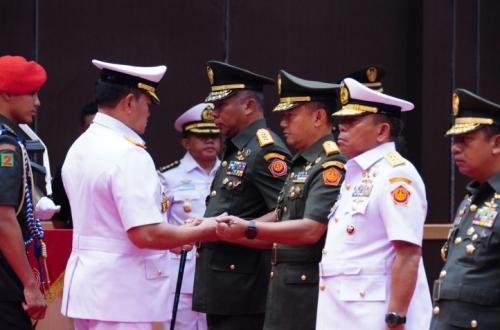 Panglima TNI Laksamana Yudo Margono Mutasi 4  Pati TNI Kopassus 