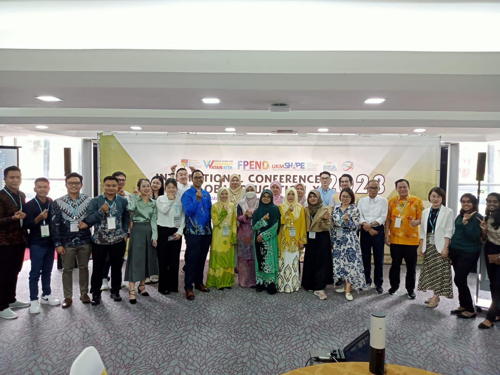 Peran Engagement Literasi Digital dan Media Sosial dalam Partisipasi Politik: Sebuah paparan ilmiah pada Konferensi tv Internasional Universiti Kebangsaan Malaysia
