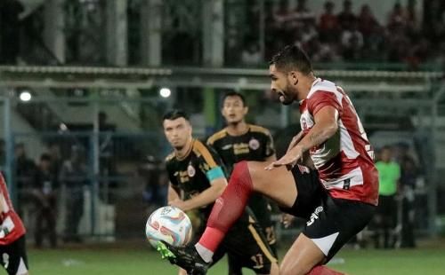 Liga 1 2023/2024: Madura United  Sikat Persija Jakarta dengan Skor 2-0