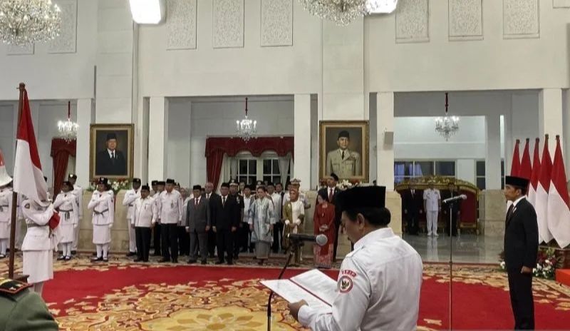 Presiden Jokowi Kukuhkan 76 Orang Anggota Pasukan Paskibraka 