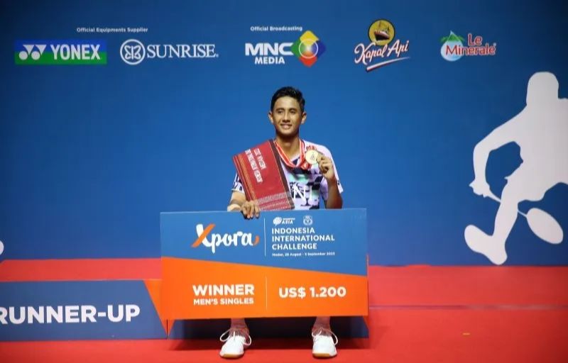 Alwi Farhan Juara Turnamen Bulu Tangkis Indonesia International Challenge 2023