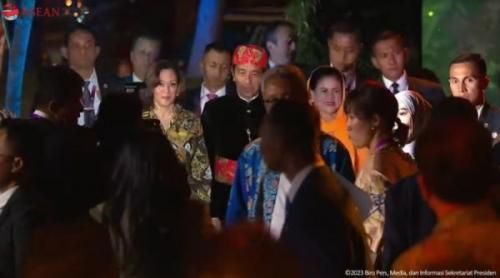 Presiden Jokowi dan Ibu Negara Hadiri Gala Dinner KTT ke-43 ASEAN 2023 di Hutan Kota GBK
