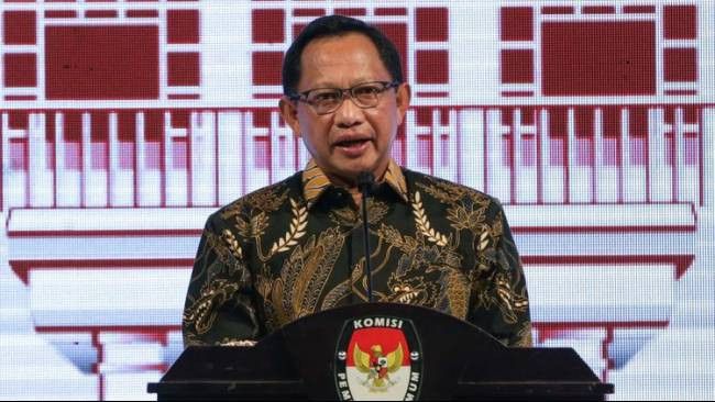 Jokowi Tunjuk Tito Karnavian Sebagai Plt Menkopolhukam