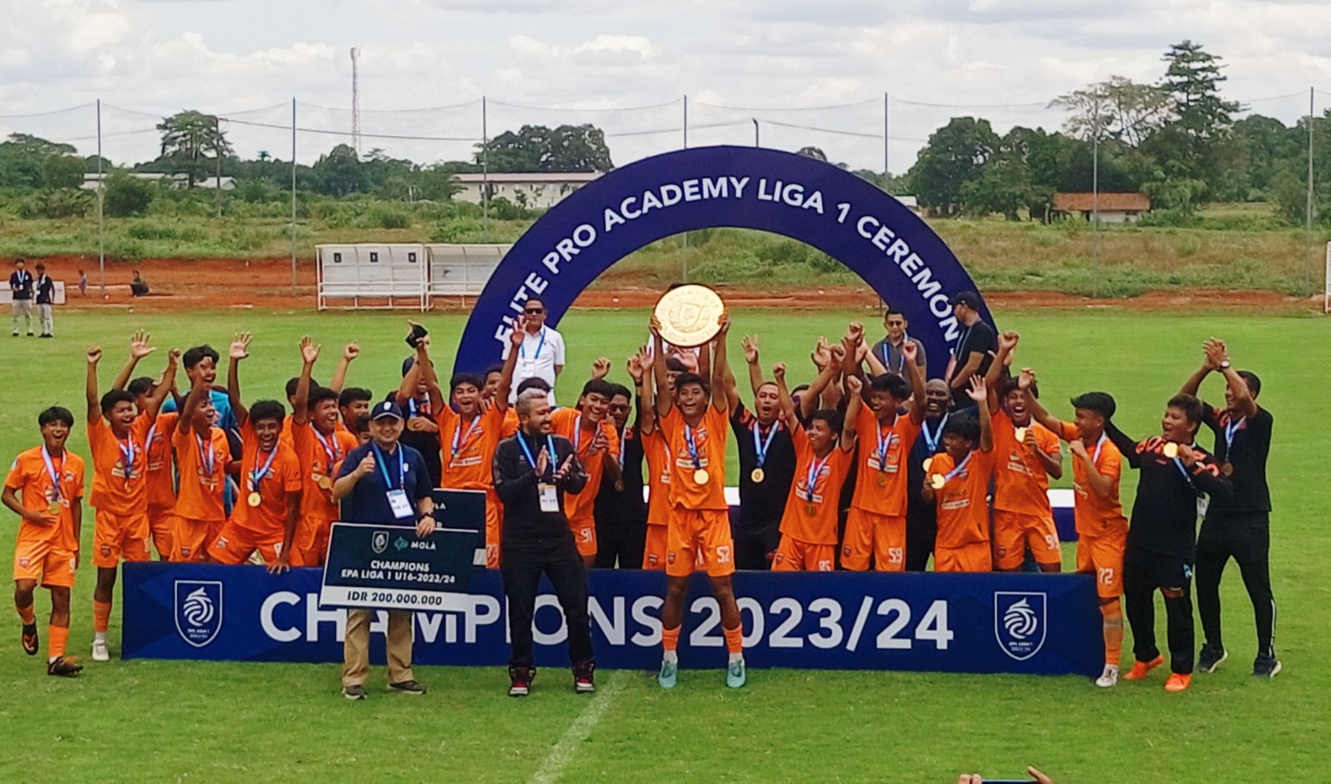Borneo FC U-16  dan PSS Sleman U-18 Jawara EPA Liga 1 2023/2024