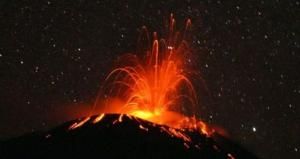 PVMBG: Gunung Semeru Erupsi