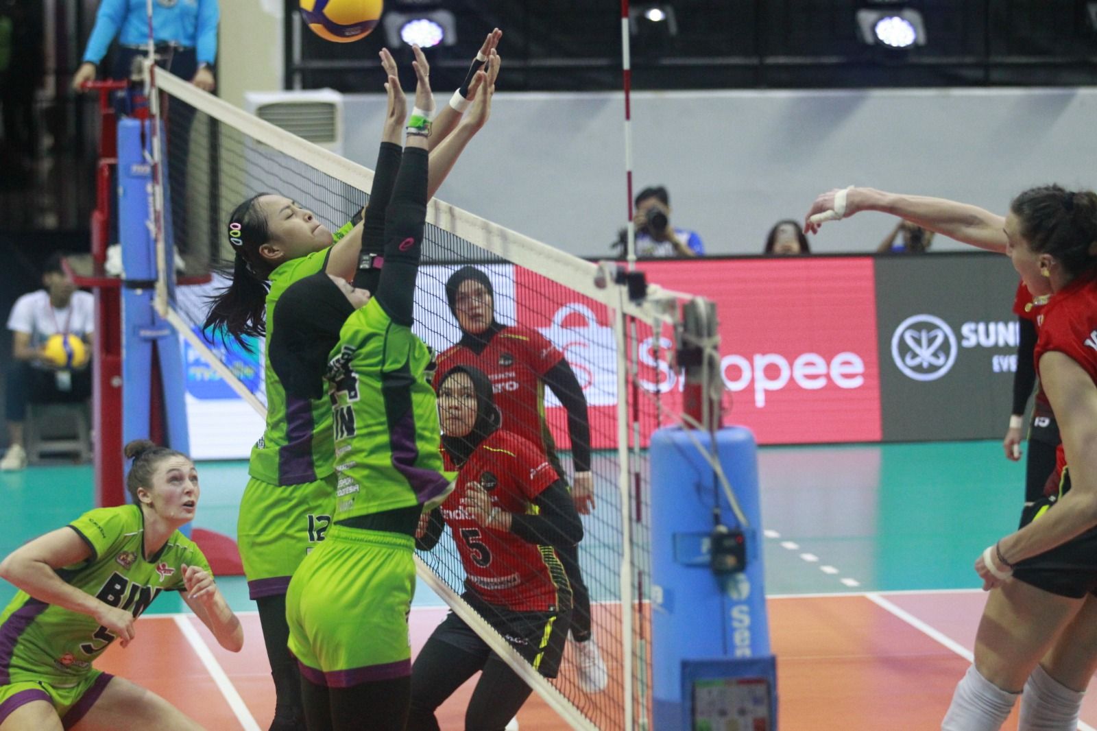 PLN Mobile Proliga 2024: Pertamina Enduro Petik Kemenangan Perdana Pada Laga Pembuka Final Four