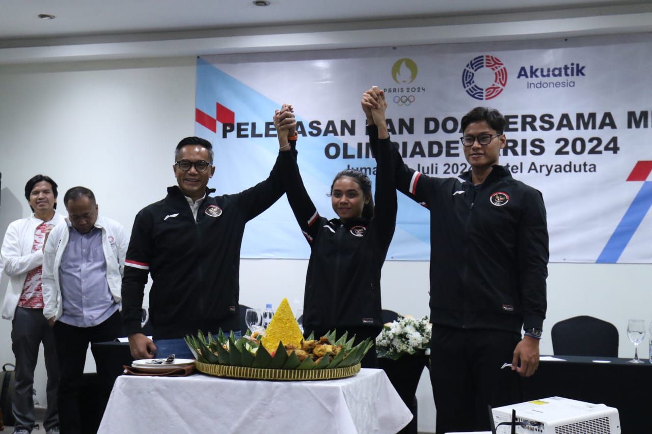 Anindya Bakrie Lepas Dua Perenang Joe Aditya dan Azzahra Ke Olimpiade Paris