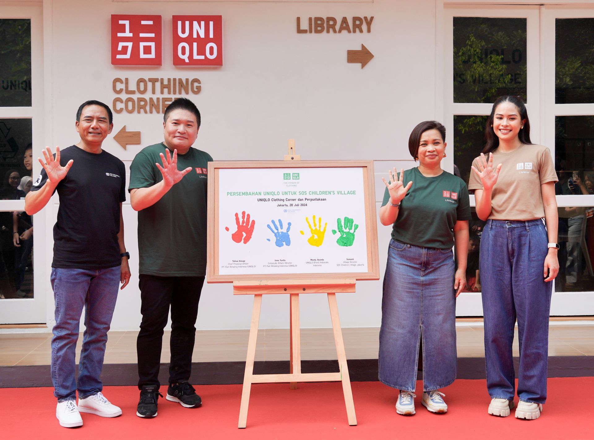 UNIQLO Ajak Maudy Ayunda Dukung Anak-Anak di SOS Children’s Village Lewat Peresmian Clothing Corner dan Peremajaan Perpustakaan