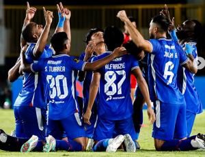 Final Piala Presiden 2024: Arema FC Juara Piala Presiden 2024 Usai Menang Adu Penalti Lawan Borneo