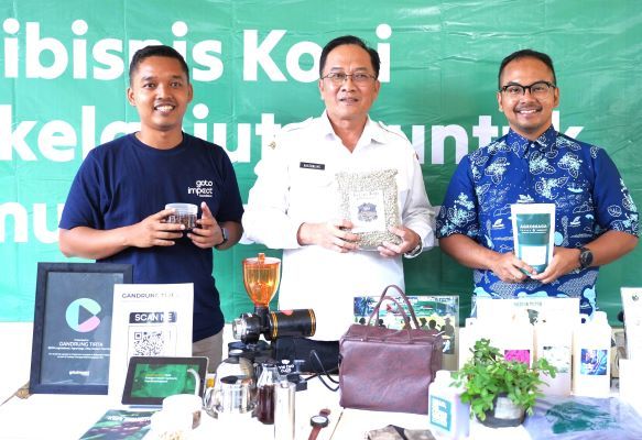 “Gandrung Tirta” Bantu Petani Malang Tingkatkan Produktivitas Kopi, Manfaatkan IoT dan AI
