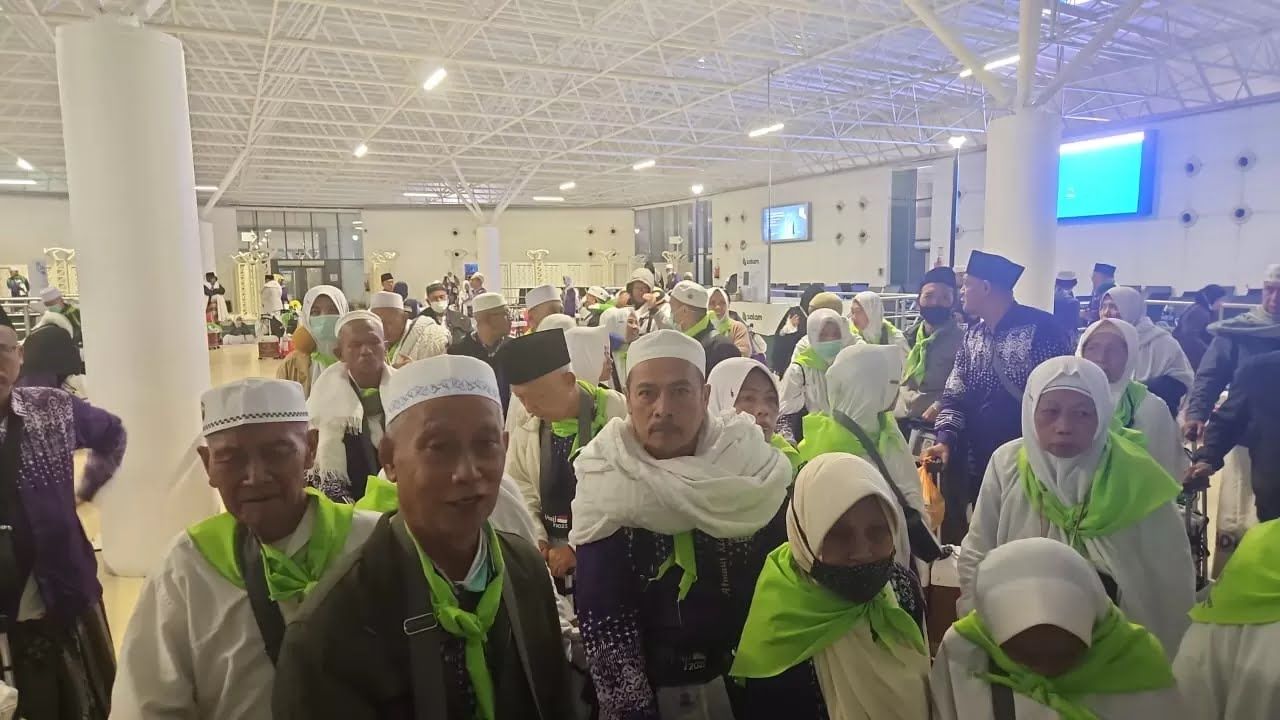 Ratusan Jemaah Haji Banyuwangi Tertahan di Jeddah akibat Alasan Keamanan