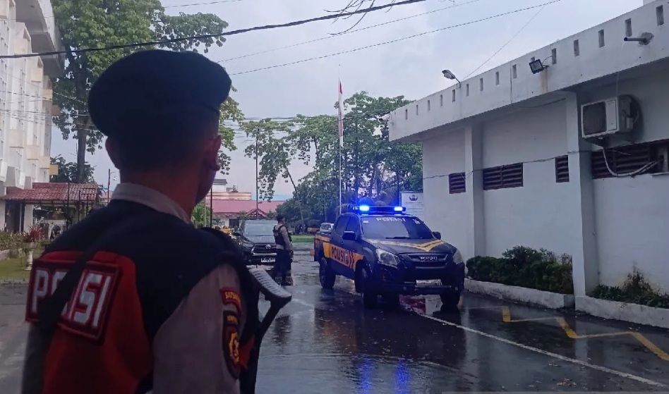 KPK Geledah Kantor Dinas PUPR