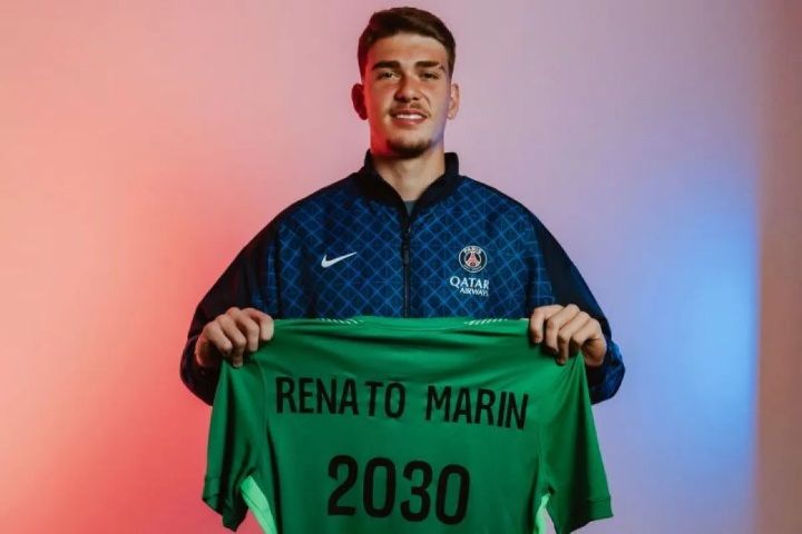 PSG Datangkan Kiper Muda Renato Marin dari Tim Liga Italia AS Roma