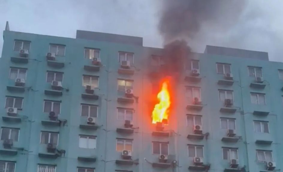 Apartemen City Park di Cengkareng Jakbar Terbakar