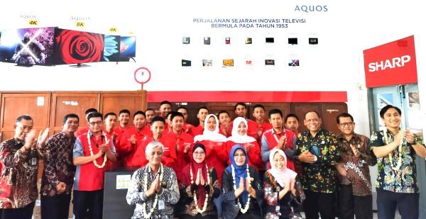 Sharp Class di SMKN 2 Yogyakarta Berikan Keterampilan Teknis dan Soft Skill