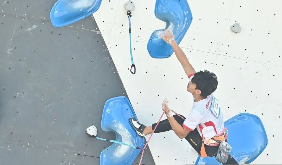 IFSC Climbing World Cup Koper 2025: Putra Tri Ramadani Masuk Final