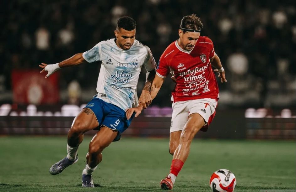 BRI Super League: PSIM Yogyakarta Libas Tuan Rumah Bali United dengan skor 3-1 